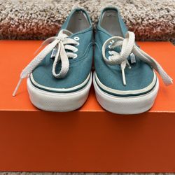 VANS  Youth Size 2