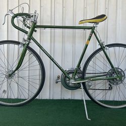 27” Vintage Schwinn Varsity Bicycle