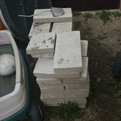 Gray Retaining Wall Cap 40 Pieces