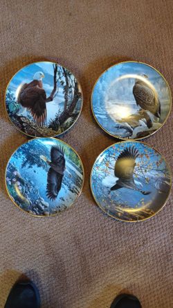 Eagle Collector Plates Set of 4