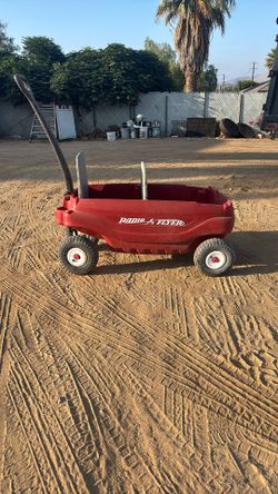 Radio Flyer All-Terrain Pathfinder Wagon