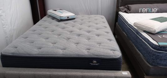 Serta Queen & Full Mattresses Plush & Pillowtop