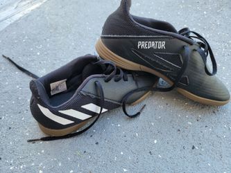 Kids Nike Predator Cleats 3 1/2
