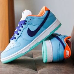 Nike Dunk Low SE Baltic Blue Total Orange HQ1538-416 Men's Size 9 New . No box