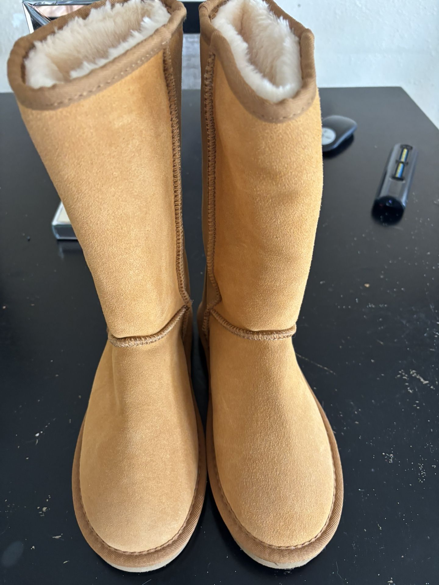 UGGS New