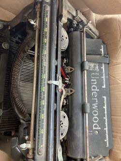Underwood 1924 Typewriter