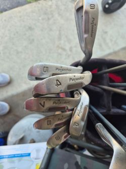 Pin seeker Golf clubs iron set
