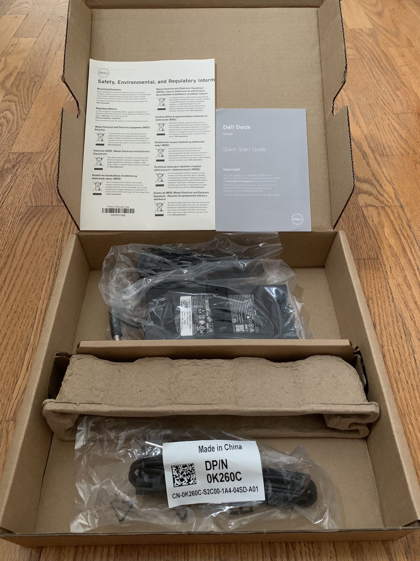 NEW DELL 0M55GJ 19.5V 6.7A 130W Genuine Original AC Power Adapter Charger sealed in original box