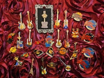 Hard Rock Pins Bundle 