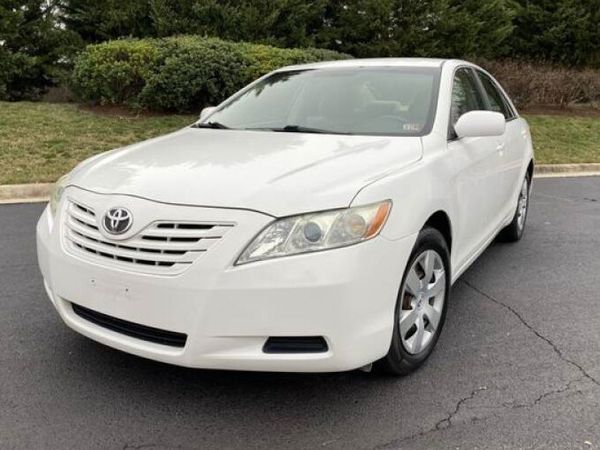 Owner 2008 Toyota Camry LE White for Sale in Houston, TX - OfferUp