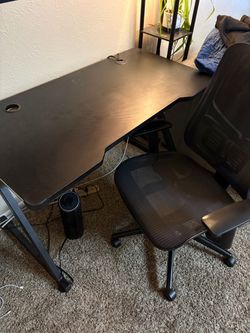 Gaming desk and chair