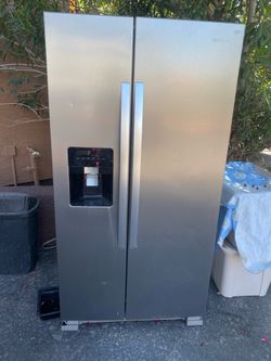 Whirlpool double door refrigerator