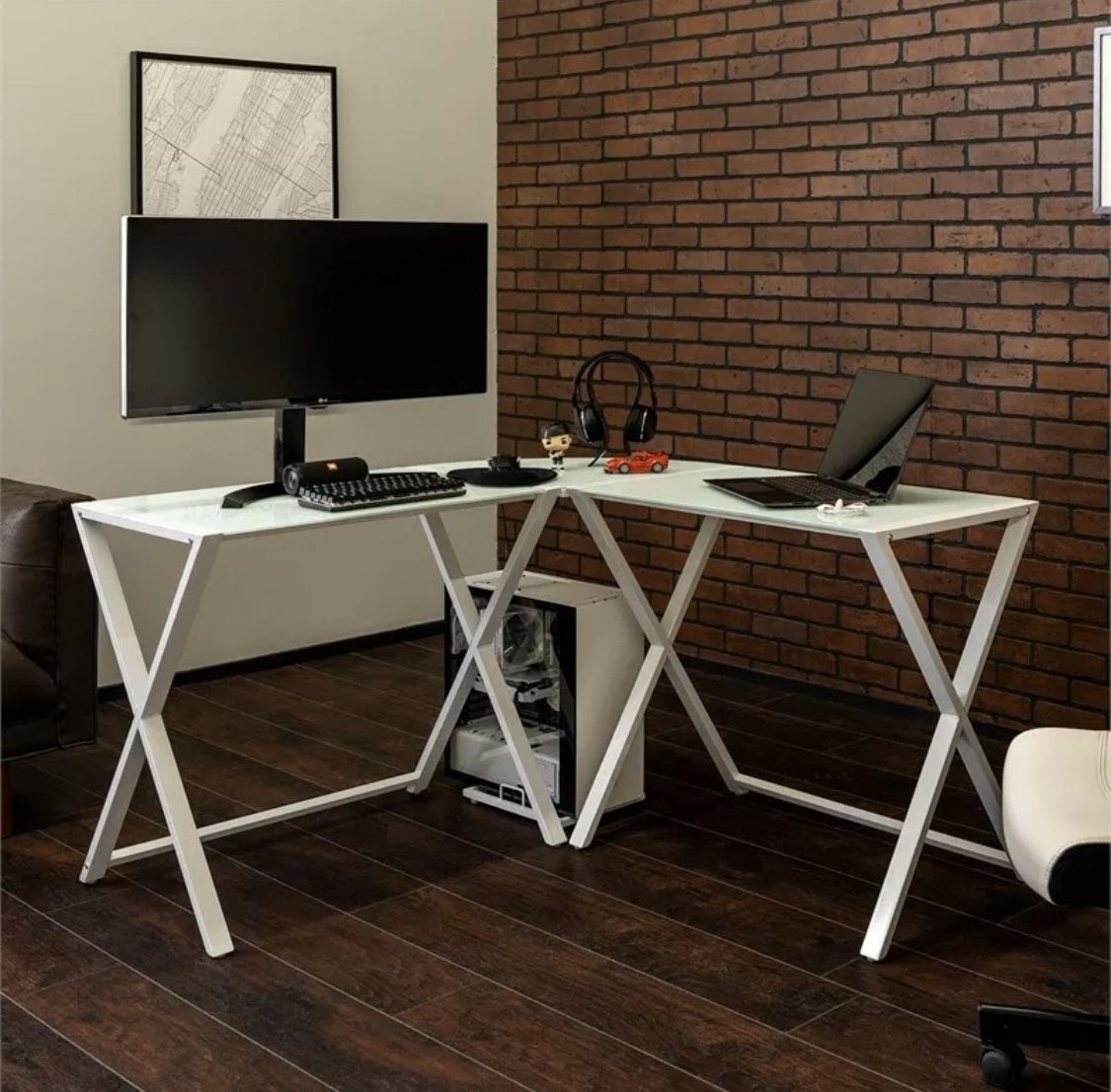 NEW Corner Computer Desk Table