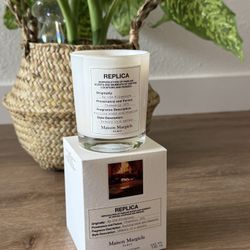 Maison Margiela ReplicaBy the Fireplace Candle