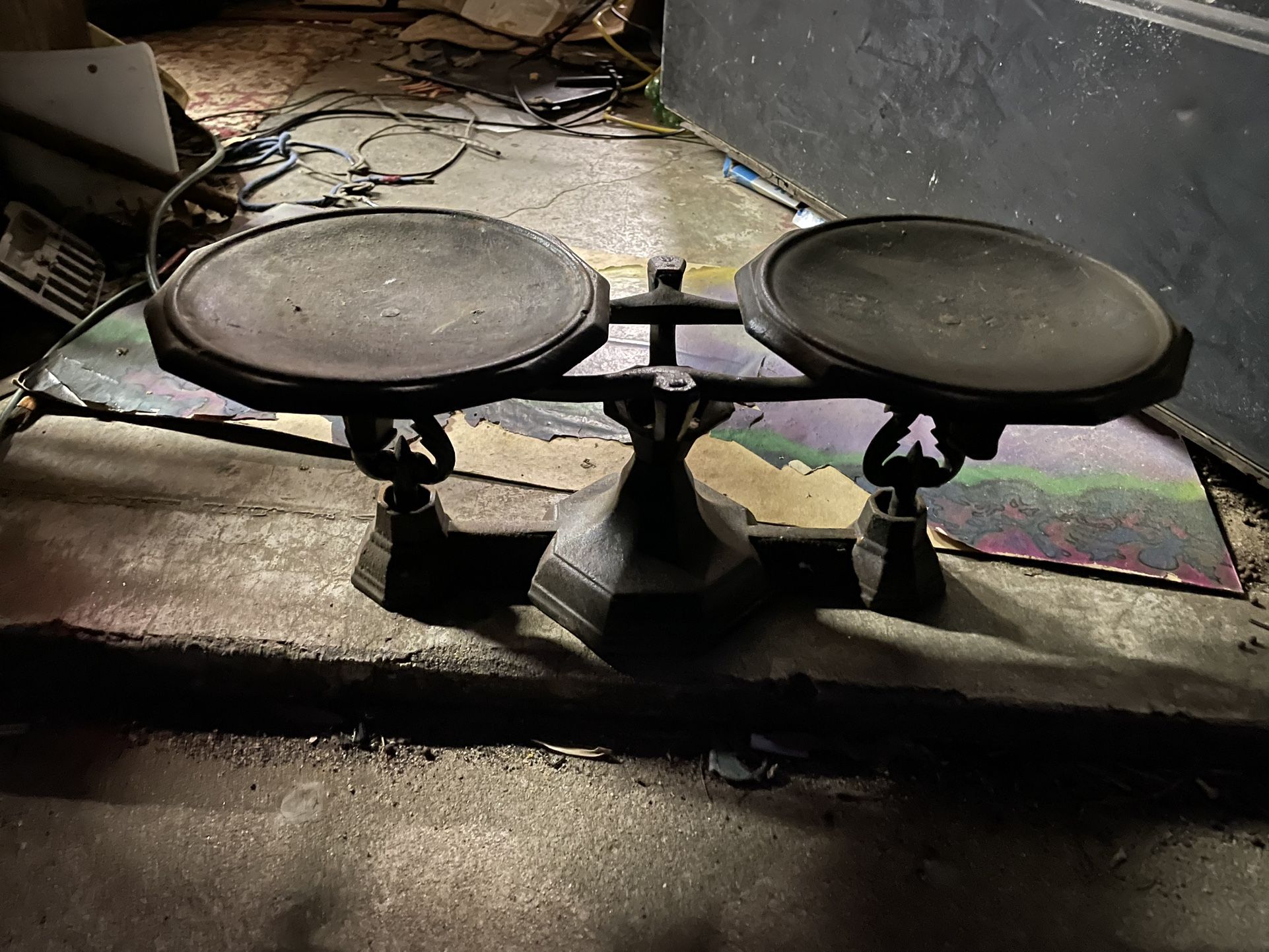 Antique Cast Iron Scale