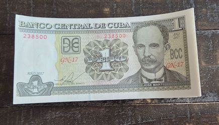 100 sequential one peso Cuban notes bills currency