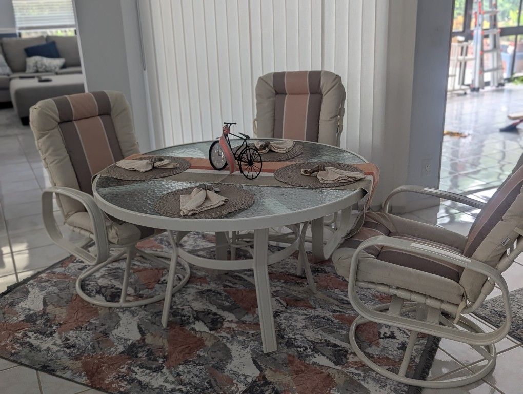 Patio Set 8 Pieces