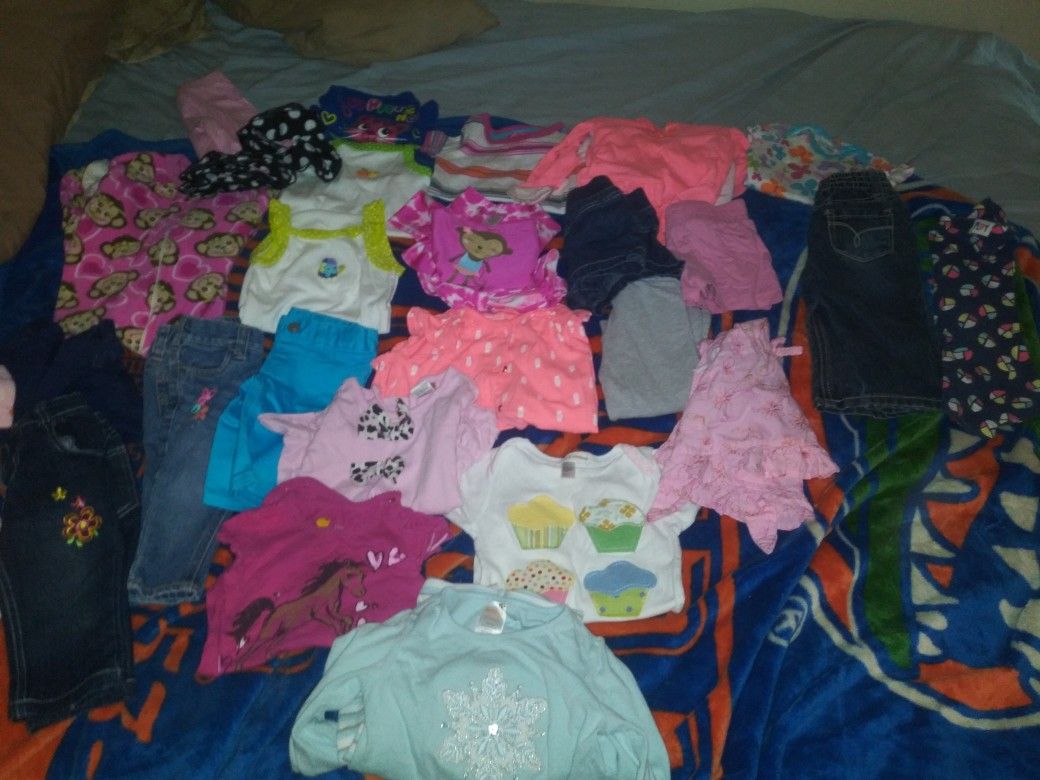 Baby girl clothes size. 12mos