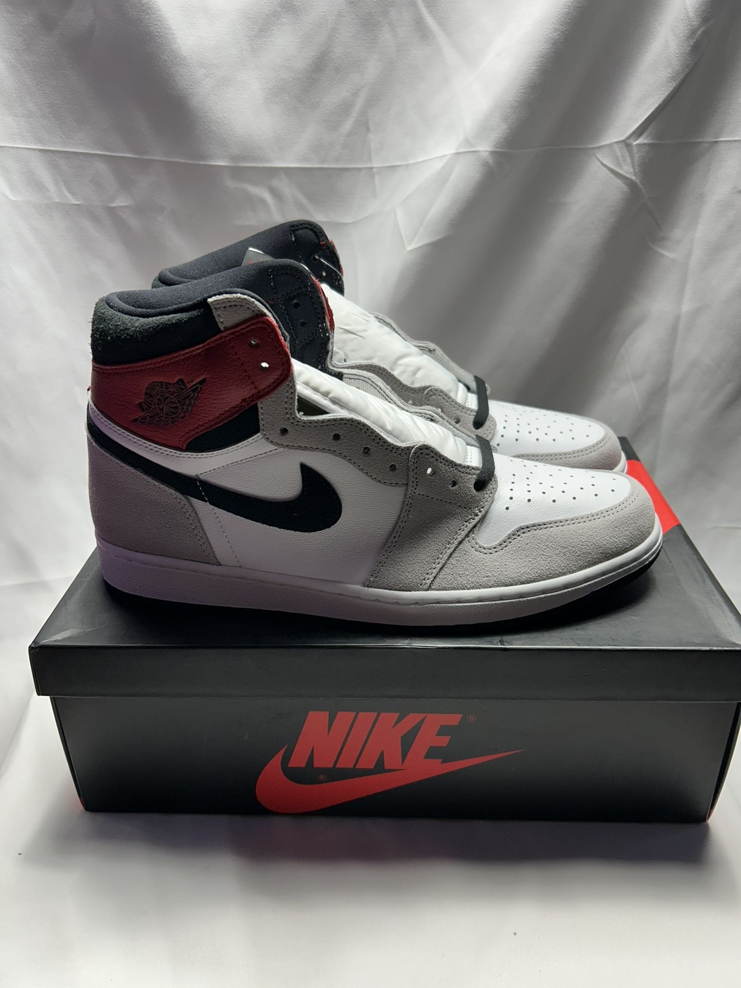 AIR JORDAN 1 RETRO HIGH OG 555088 126 WHITE/BLACK-LT SMOKE GREY SIZE 13