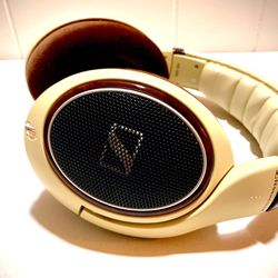 Sennheiser HD 598 Headphones 