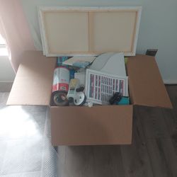 Arts & Desktop Supplies Box