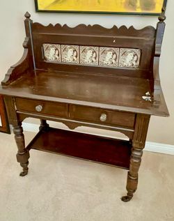 ANTIQUE WASH STAND