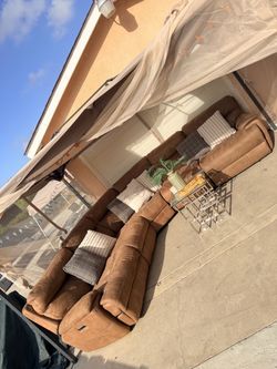 Brown sectional recliner couch 🛋️