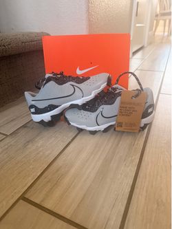 NIKE Baseball cleats- New /Never Used