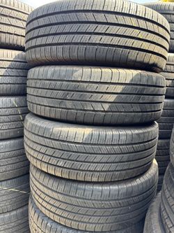 225/70r19.5 continental  tires en excelentes condiciones de vida las 4
