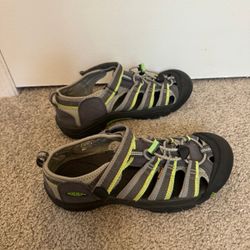 Women's Keen Sandals size 6 Grey Green Yellow Strappy Top