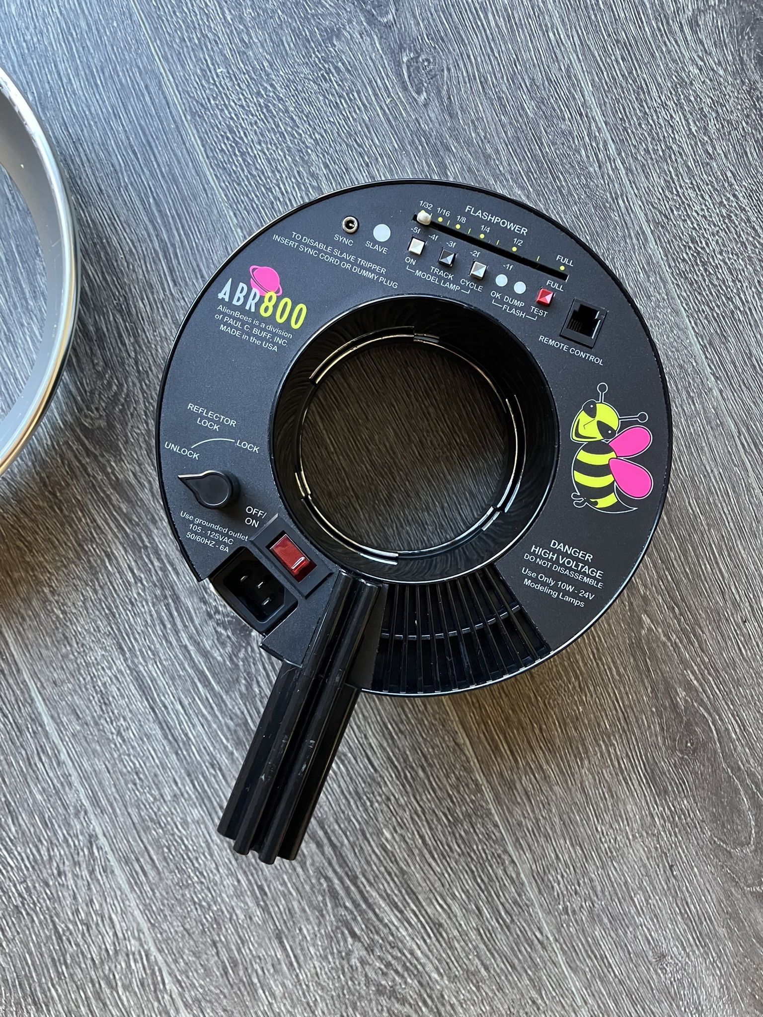 Alien Bees ABR800 Photo Light