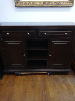 Buffet/ Dining Room Table Set With 8 Chairs