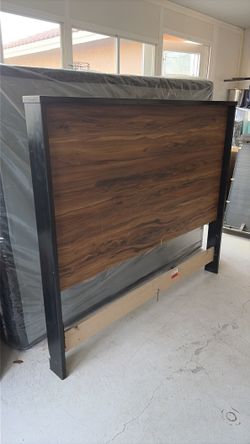 Queen size bed frame with head board