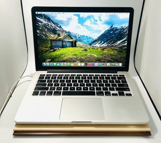 Apple MacBook Pro 13” 2015 Core i5 16GB 256GB OS Monterey Fully Functional!!!