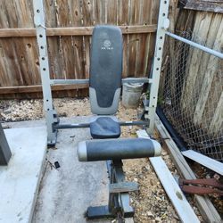 Gold s Gym XR 18.9 Weight Bench for Sale in San Antonio TX OfferUp