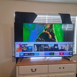 Samsung 65" 4K Smart TV