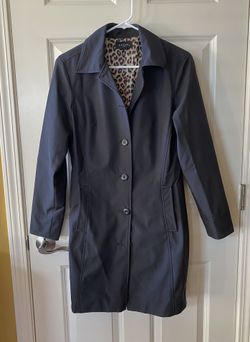 GUESS BLACK TRENCH COAT W/LEOPARD INTERIOR-WOMENS SIZE MEDIUM