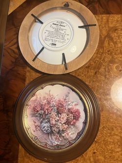 Decorative plates collection