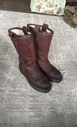 Doc Martens  Women’s Size 6 Composite Toe