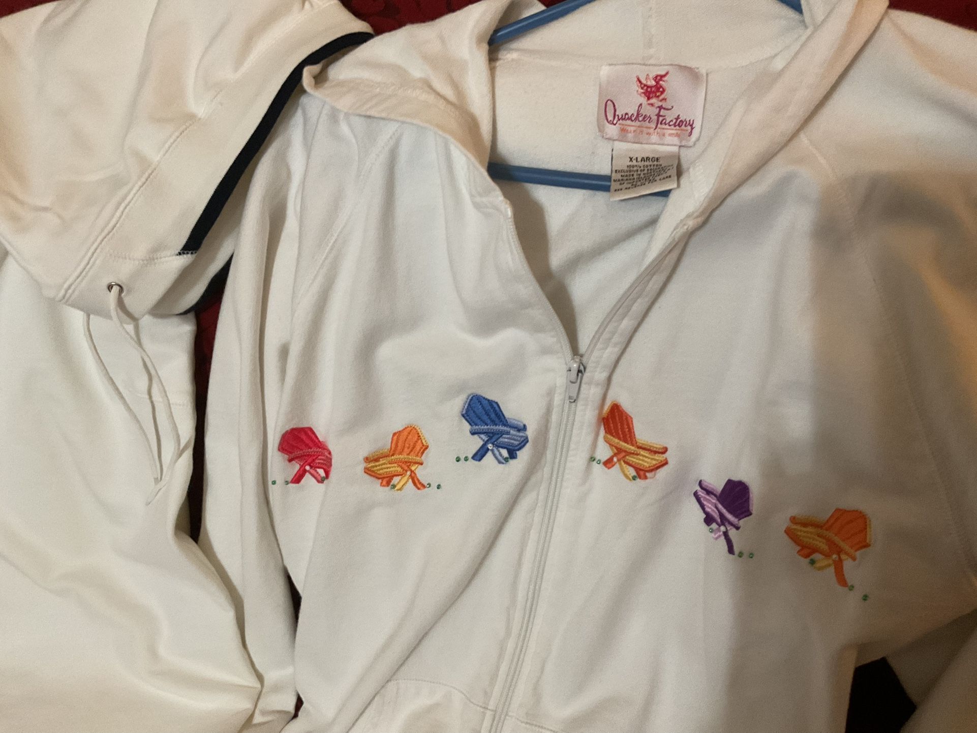 WOMANS WHITE SWEAT SUIT ZIP UP JACKET DRAWSTRING PANTS