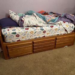 5 Piece Solid Oak Bedroom Set