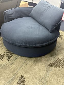 Round Chair 