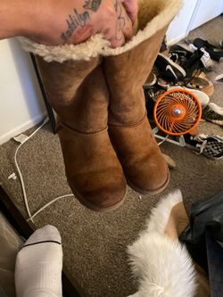 Ugg’s size 3 women