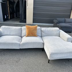 Sectional Couch 
