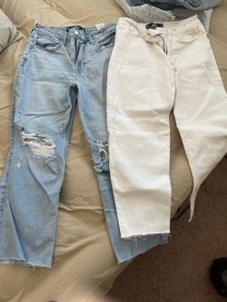 Hollister size 27