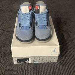 Jordon 4 Retro University Blue