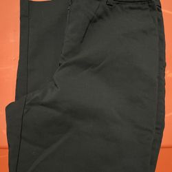 Capri Pants Size 6 For $5