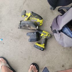 Saw AND Drill With Battery 