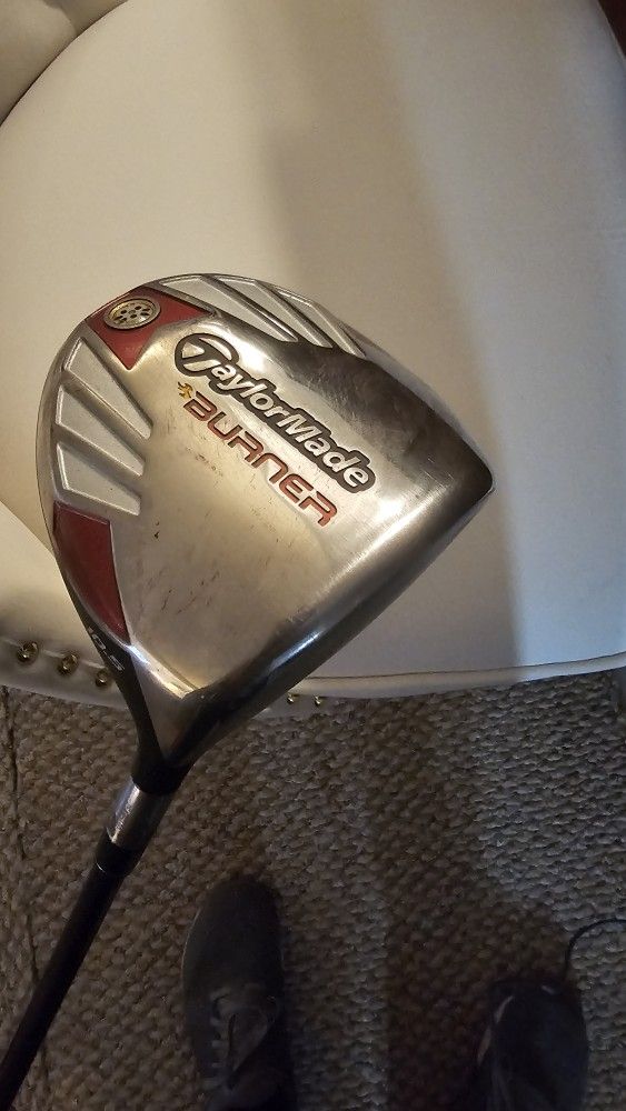 Golf Driver  -  "TaylorMade"  Burner 