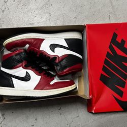 Nike Jordan Retro 1 “Satin Red”